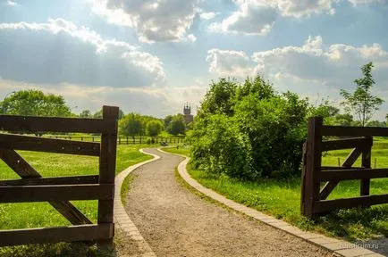 Kolomenskoye - Muzeu-Reserve, o plimbare în parc, București