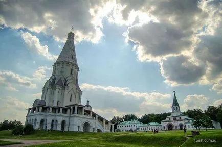 Kolomenskoye - Muzeu-Reserve, o plimbare în parc, București