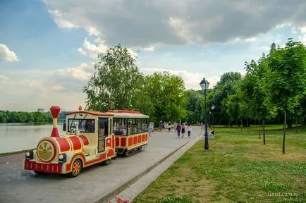 Kolomenskoye - Muzeu-Reserve, o plimbare în parc, București