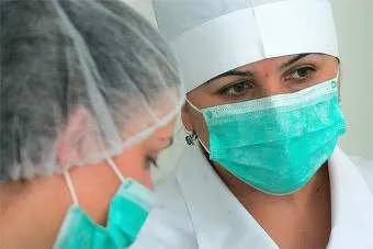 sarut sinistră unele infecții sunt transmise prin sarut