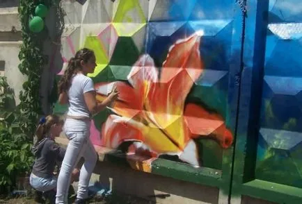 Paint garduri din beton - precum și ce să facă cu propriile lor mâini