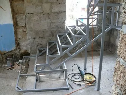 Tinda metalului într-o fotografie casă privată, modele, opțiuni