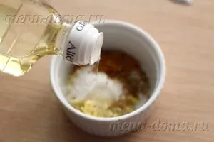 Pui, întreg coapte în cuptor reteta cu o fotografie
