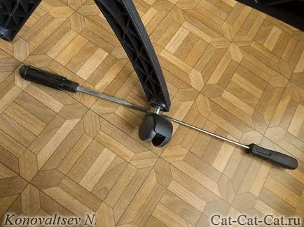 Scaun de reparare cu mâinile sale, reparații (scaun) Scaun de reparare cu mâinile sale, reparații