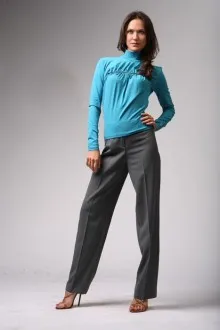 pantaloni pânză, cu ce să poarte femei și bărbați - model de tocuri violet