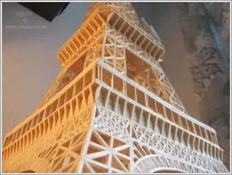 Lobzik - Jigsaw - Turnul Eiffel de la meciuri - mâini nebun