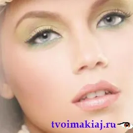 Make-up pentru colțurile coborâte ale ochilor pentru a face femeile triste, toate secretele de machiaj
