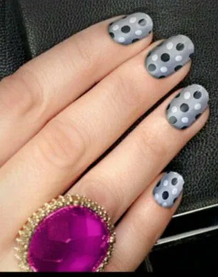Manichiura special pentru îngrijirea unghiilor scurte, alegerea unghiilor de formă, culoare, model, design (manichiură) unghii scurte de manichiură de îngrijire specială, alegerea formei, a unghiilor, culoare, model, design