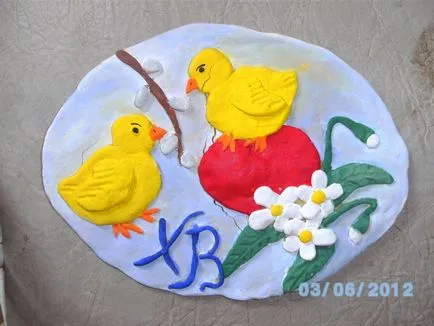 Mama la cărți de mama Paște cu propriile lor mâini