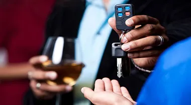 Un nou tip de afacere - serviciul - conducătorul auto sobru (nou) Un nou tip de afaceri - un serviciu - șofer sobru