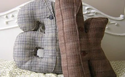 litere mari, cu propriile sale mâini pentru decorațiuni interioare sau pictoriale (lor) litere mari, cu propriile sale mâini pentru decor interior sau sedinta foto
