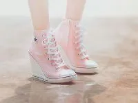 pantofi adidași