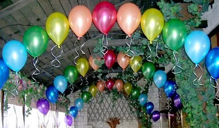 Hall bile decor cele mai simple moduri de decorare, din nou de vacanță! (Dressing) Hall bile decor cele mai simple moduri de decorare, din nou de vacanță!
