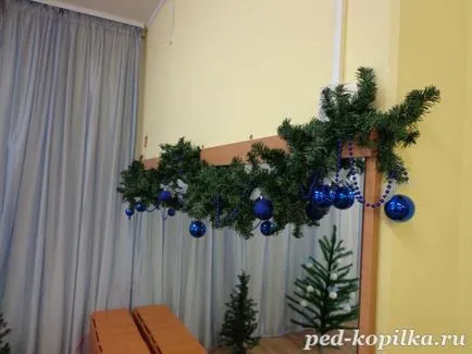 Efectuarea sala de muzică în Dow pentru sărbătorile cu mâinile lor (sala) Efectuarea sala de muzică în Dow pentru sărbători, cu propriile lor mâini