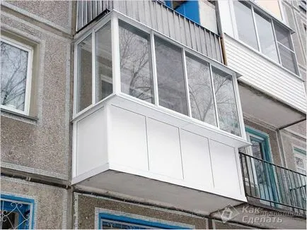 Vitrare balcoane cu mâinile lor foto