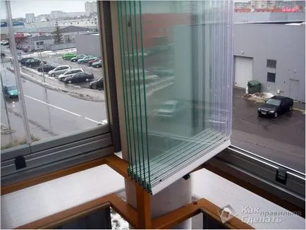 Vitrare balcoane cu mâinile lor foto