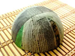 Placă papier-mache