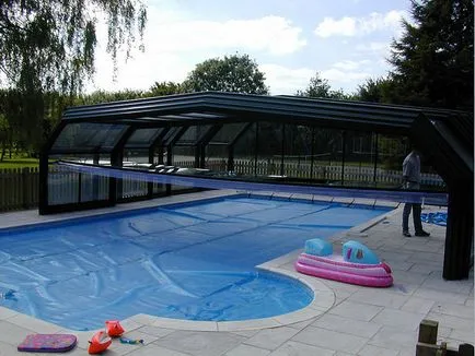 Pavilionul pentru piscina cu mâinile lor din policarbonat forma fotografie rotundă (pavilion pentru piscina) Pool Pavilion cu mâinile sale policarbonat formă rotundă Foto