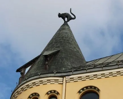 Monumente pisici și pisici