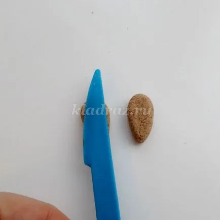 Paste cu iepuri de câmp mâinile lor