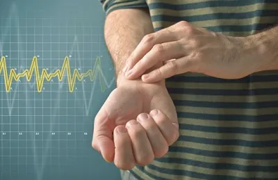 Primele semne de atac și de accident vascular cerebral simptome cardiace și precursori pentru femei și bărbați