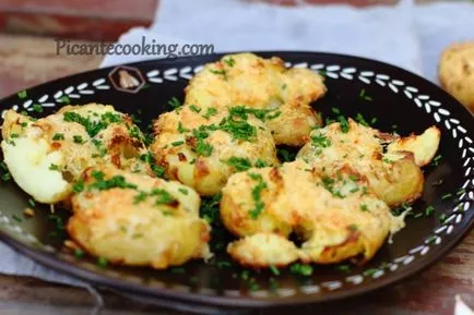 Cartofi copti cu usturoi si branza, picantecooking (usturoi) Cartofi copti cu usturoi și brânză, picantecooking