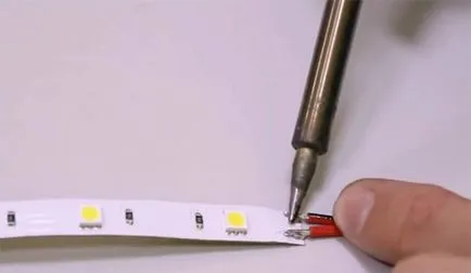 Cum de a lipi expertul de răspuns panglică cu LED-uri (LED-uri) Cum de a lipi panglică răspunsul expert cu LED-uri
