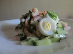 salata de Squid cu roșii și brânză