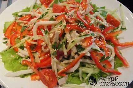 Salata cu calmari și roșii