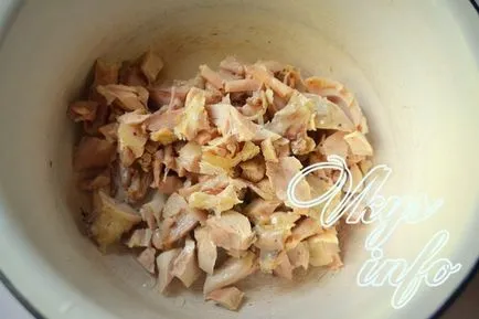Cleopatra Salata cu carne de pui si crab bastoane reteta cu fotografie (Cleopatra) Cleopatra Salata cu carne de pui si crab bastoane reteta cu o fotografie
