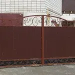 Păstrarea de perete în țară cu propriile lor mâini în beton, piatră și alte materiale (cabana) Păstrarea de perete în țară cu propriile lor mâini în beton, piatră și alte materiale