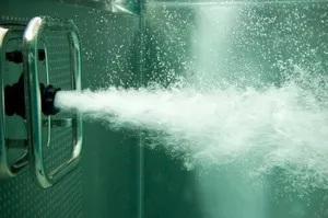 Underwater profesioniști cabină de duș-masaj și contra acestei proceduri (masaj subacvatic Indicații) Underwater profesioniști cabină de duș-masaj și contra acestei proceduri
