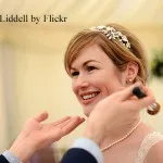 Coafuri cu diademă, cu RIM, cu o coroană de flori la o nunta