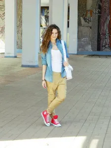 Din ceea ce sa poarte Converse opinie (42 poze), arta de a fi femeie