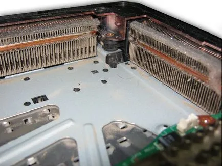 Dezasamblarea și notebook-uri de curățare msi gt683, centru de service foxkom