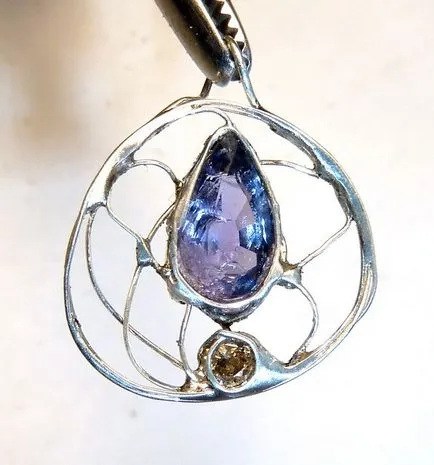 Rare piatra Tanzanite, istoria sa și proprietăți - 30 fotografii (proprietăți) Rara piatra tanzanite, istoria și proprietăți - 30 fotografii