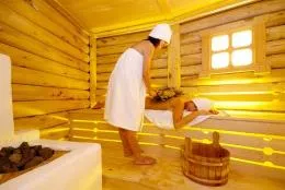 Baie rusă, a crescut sfaturi potrivite pentru iubitorii de abur (dreapta) Baie rusă, a crescut sfaturi potrivite pentru iubitorii de abur