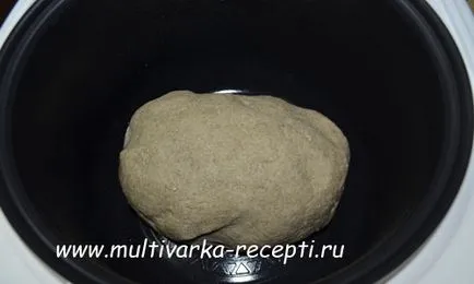 Pâine de secară în multivarka Redmond