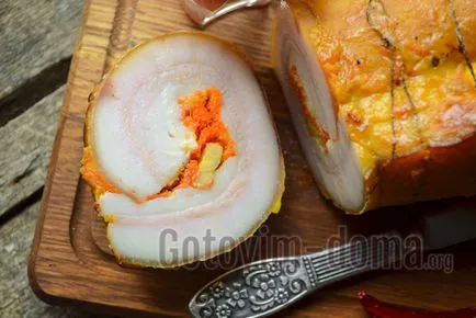 Rulada de bacon coapte în cuptor