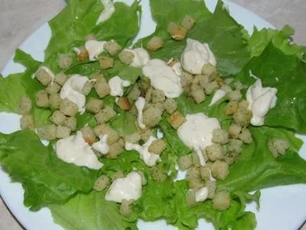 Salata Caesar cu rosii cherry