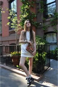 Din ceea ce sa poarte Isabel Marant (31 poze), arta de a fi o femeie (Marant) Din ceea ce sa poarte Isabel Marant (31 poze), arta de a fi femeie
