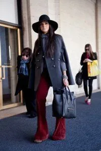 Din ceea ce sa poarte clopot fund de moda sfaturi și 50 de exemple în fotografie (pantaloni evazate) Din ceea ce sa poarte clopot fund de moda sfaturi și 50 de exemple din fotografie