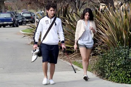 Selena Gomez biografia și viața personală (seleniu) Selena Gomez biografia și viața personală
