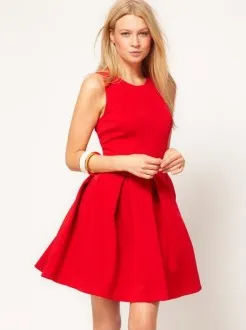 Ce combina rochie rosie