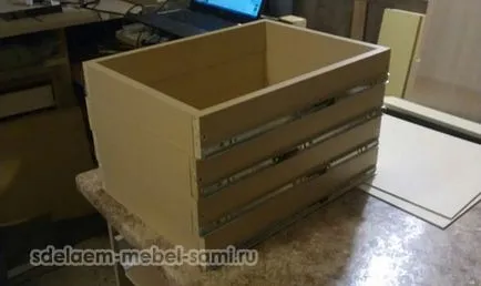 Pasul 55 - Instalarea de cutii de pe ghidaje cu bile - face mobilier de ei înșiși (noi înșine) Pasul 55 - Instalarea de cutii de pe ghidaje cu bile - să se facă mobilier
