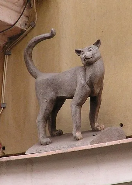 Sculpturi și pisici Monumente
