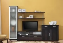 Perete sub televizor în TV camera de zi și fotografii, fără un scaun de mini-sala, colțul de nișă, Milano ieftin și