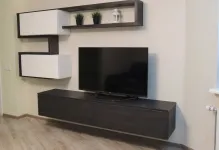 Perete sub televizor în TV camera de zi și fotografii, fără un scaun de mini-sala, colțul de nișă, Milano ieftin și