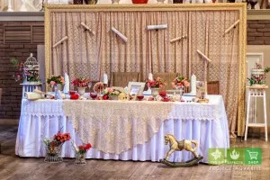 Stiluri Tinerii casatoriti la masa de nuntă, viktoria prezent