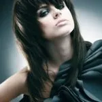 Cositul Aurora pe fotografii de păr și tehnica de performanță medie, care va aborda această tunsoare